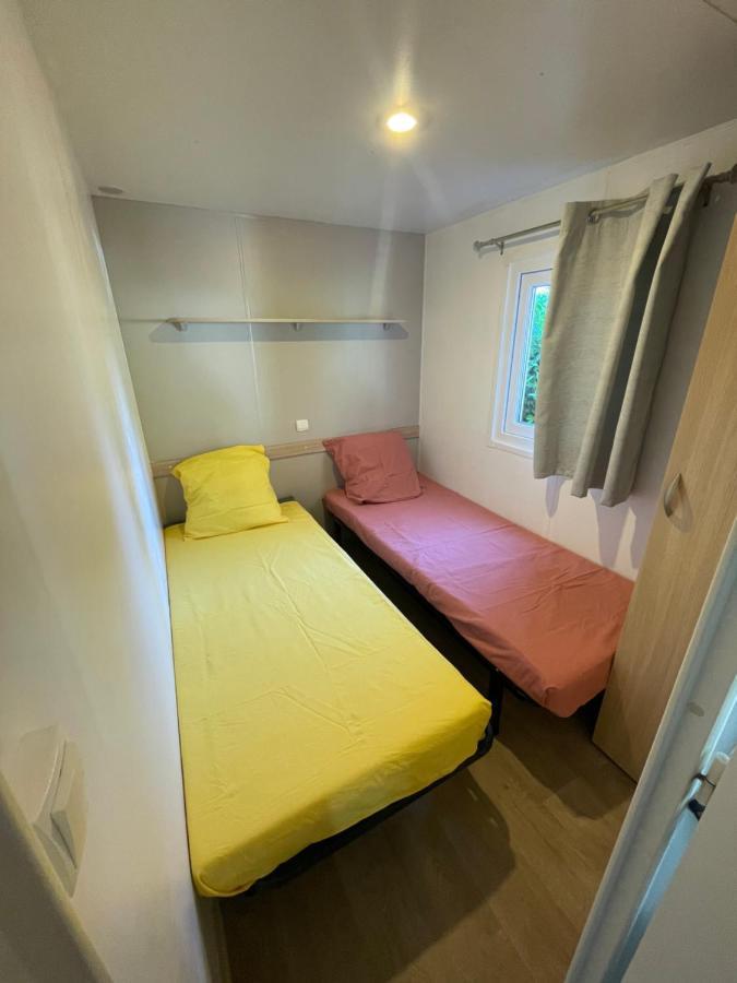 Mobil-Home Au Pied Du Luberon La Roque-d'Antheron Eksteriør billede