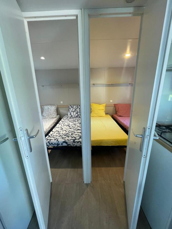 Mobil-Home Au Pied Du Luberon La Roque-d'Antheron Eksteriør billede